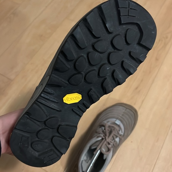 Vibrant BAR Hiking Ankle Boot size 6 - Picture 10 of 10